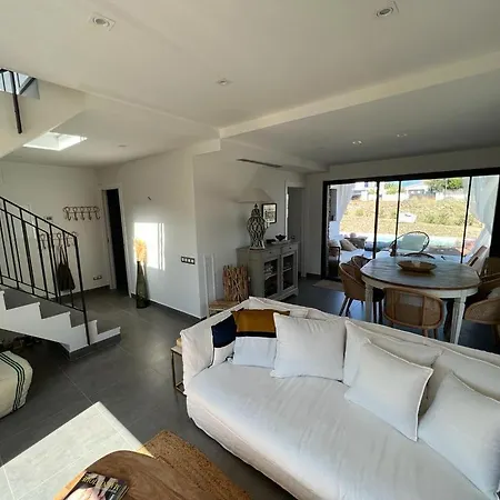 Casa Isabelle Caials * Кадакес